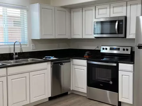 501 E 9th Ave #B, Apache Junction, AZ 85119 photo 2