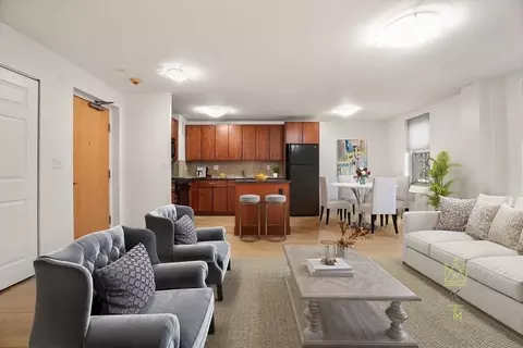 11 Camelot Ct #11-6J, Boston, MA 02135