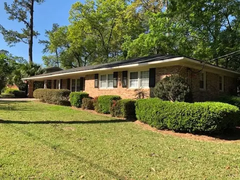 2502 Berkley Dr, Valdosta, GA 31602