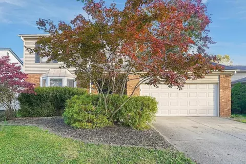 2672 Lynnmore Dr, Columbus, OH 43235