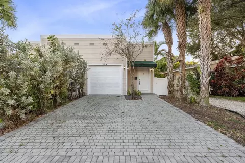 316 SW 16th St #B, Fort Lauderdale, FL 33315