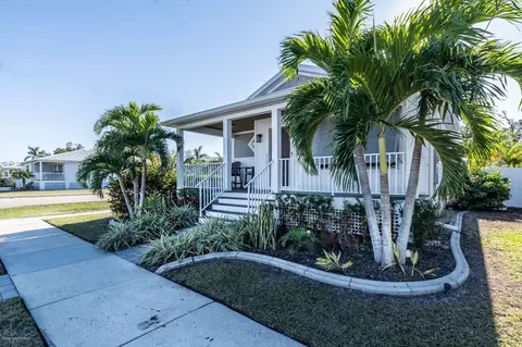 327 Harvey St, Punta Gorda, FL 33950