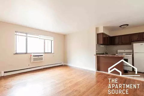 6011 N Winthrop Ave #407, Chicago, IL 60660