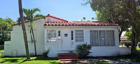 1840 Roosevelt St #1-2, Hollywood, FL 33020