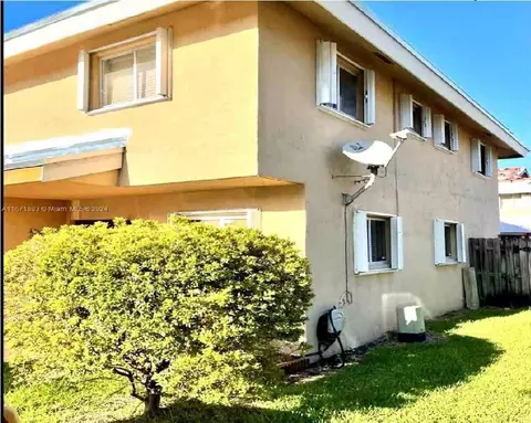 562 NW 82nd Pl #317, Miami, FL 33126
