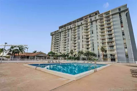 13499 Biscayne Blvd #PH1711, North Miami, FL 33181