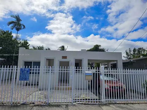 1488 NW 33rd St #REAR, Miami, FL 33142
