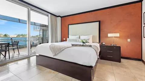 1437 Collins Ave #327, Miami Beach, FL 33139