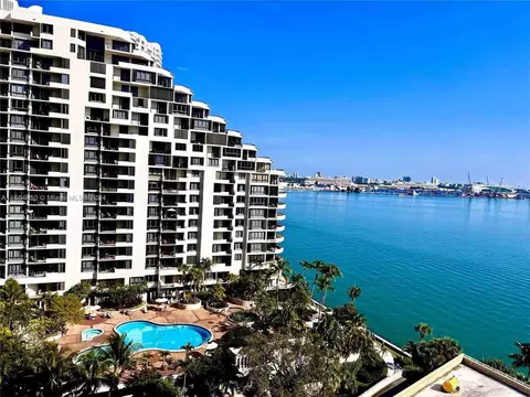 770 Claughton Island Dr #1405, Miami, FL 33131