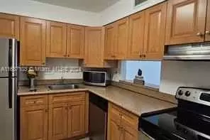 5201 Geneva Way #202, Doral, FL 33166