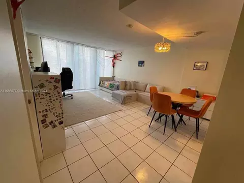 210 174th St #315, Sunny Isles Beach, FL 33160