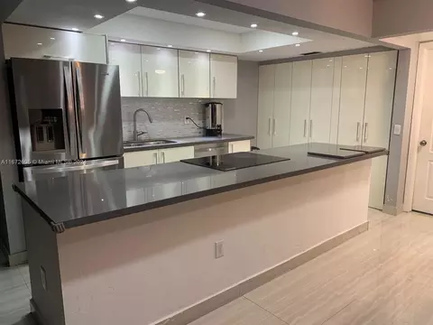 19208 NE 25th Ave #304C, Miami, FL 33180