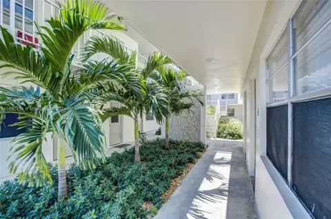 1720 Cleveland St #203E, Hollywood, FL 33020