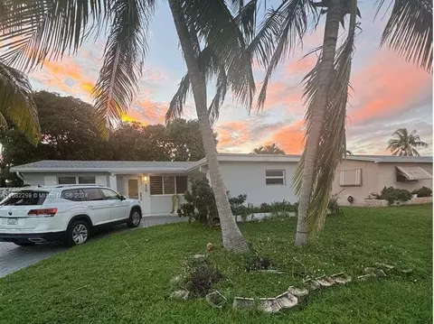 1020 N 74th Ter, Hollywood, FL 33024