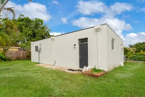 2434 Coolidge St #R, Hollywood, FL 33020