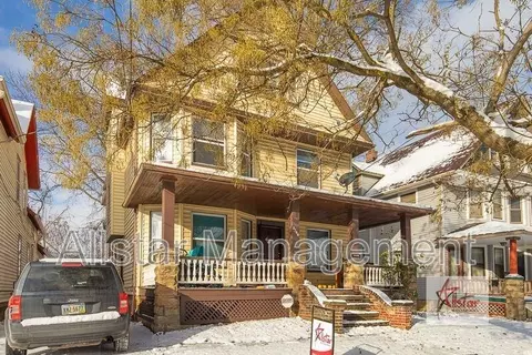 3786 West Blvd #3, Cleveland, OH 44111
