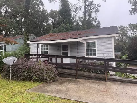 1309 Melody Ln, Valdosta, GA 31601
