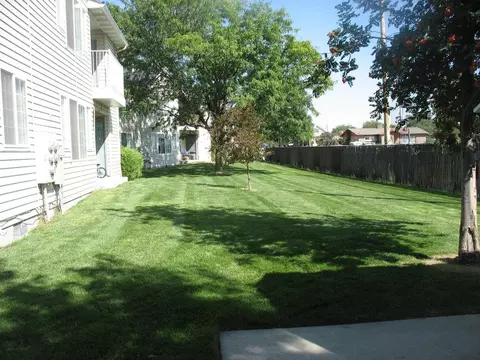 145 N 18th E, Mountain Home, ID 83647 photo 4