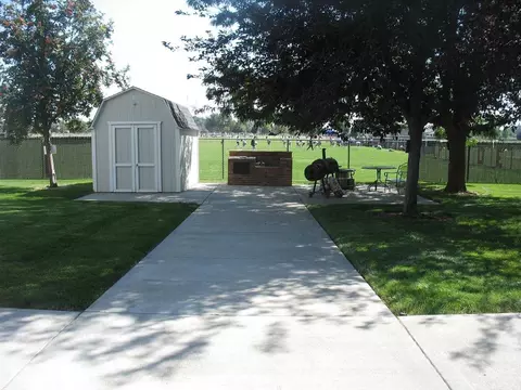 145 N 18th E, Mountain Home, ID 83647 photo 5