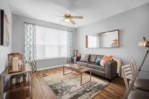 709 W 22nd St #323, Austin, TX 78705