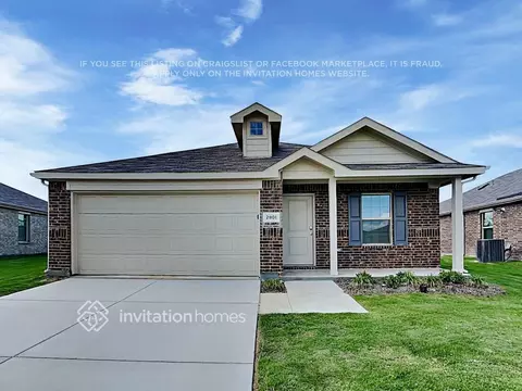 2801 Spring Time Dr, Ennis, TX 75119