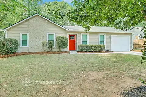860 Fox Valley Dr, Stone Mountain, GA 30088
