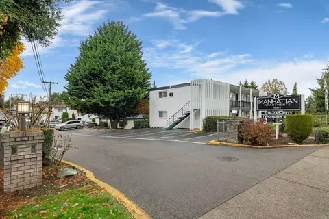 18243 1st Ave S, Normandy Park, WA 98148