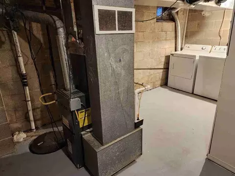 807 W Alvin St, Hanover, PA 17331