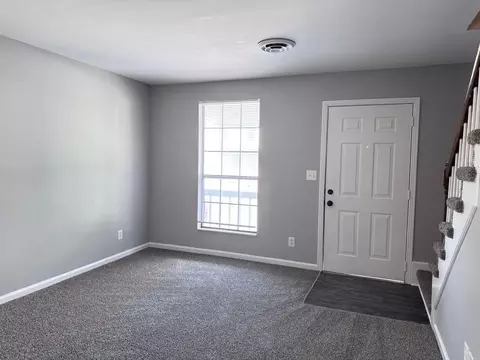 1510 W Knollwood Cir, Clarksville, TN 37043