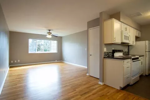 5025 S Corbett Ave, Portland, OR 97239
