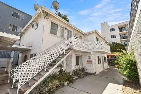 5549 Fulcher Ave, Los Angeles, CA 91601