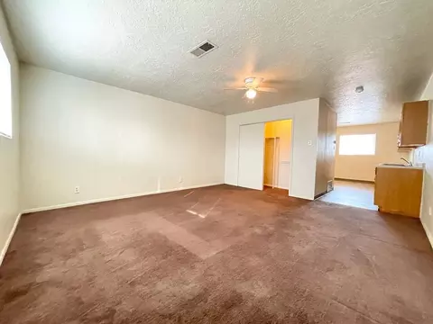 2112 Moon St NE, Albuquerque, NM 87112