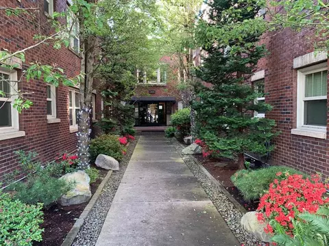 511 W Evergreen Blvd, Vancouver, WA 98660