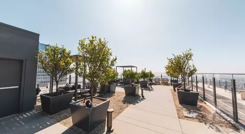 1120 S Grand Ave, Los Angeles, CA 90015 photo 23