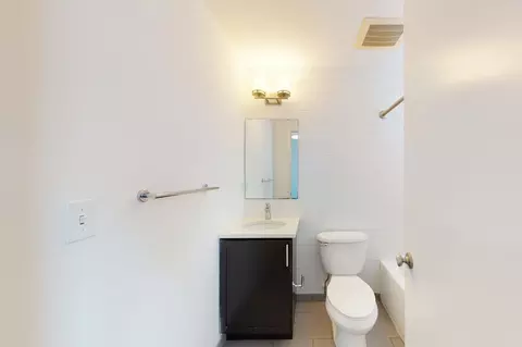214 E Armour Blvd, Kansas City, MO 64111 photo 11