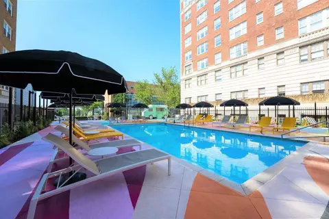 214 E Armour Blvd, Kansas City, MO 64111 photo 28