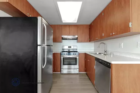 740 W 24th St, Los Angeles, CA 90731