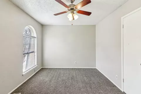 507 Cora St, Arlington, TX 76011 photo 15