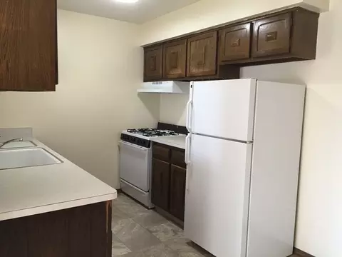 4635 S 20th St, Milwaukee, WI 53221