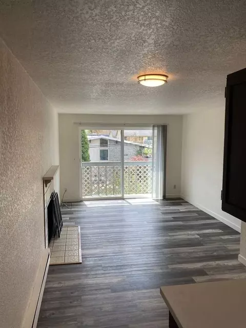 912 N 96th St, Seattle, WA 98103 photo 5