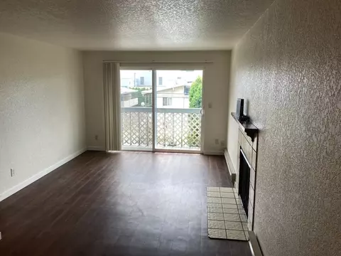 912 N 96th St, Seattle, WA 98103 photo 3