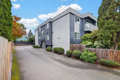 912 N 96th St, Seattle, WA 98103 photo 13