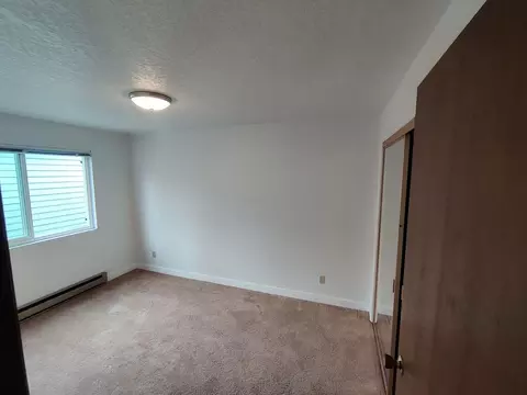 912 N 96th St, Seattle, WA 98103 photo 6