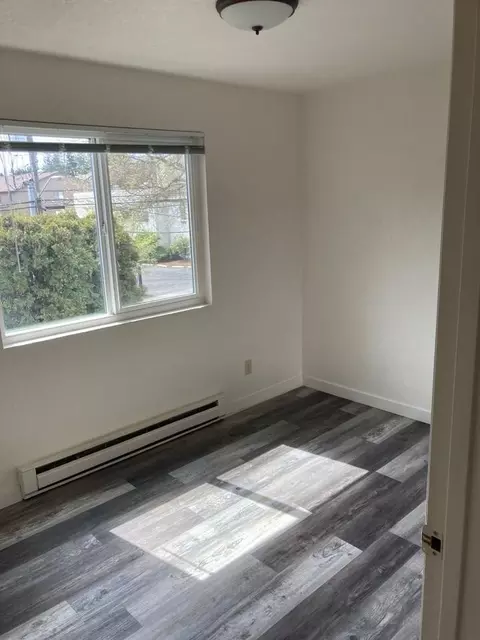912 N 96th St, Seattle, WA 98103 photo 7