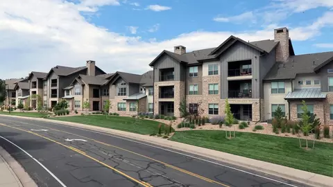 6200 Castlegate Dr W, Castle Rock, CO 80108