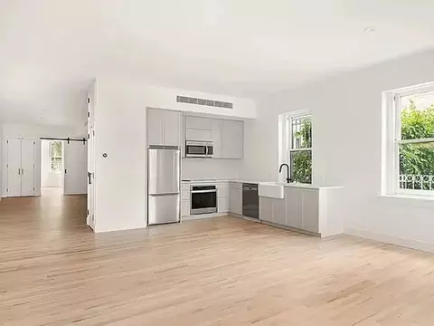 298 Elizabeth St #FL 3A, New York, NY 10012