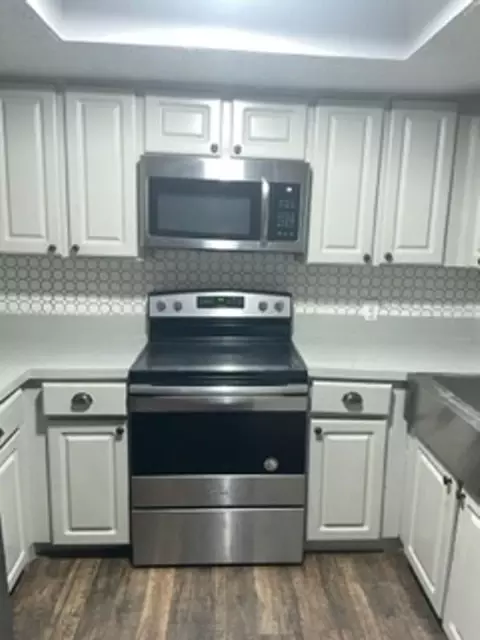 3005 W Walnut Hill Ln, Irving, TX 75038 photo 3