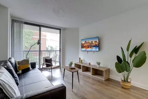 801 15th St S, Arlington, VA 22202