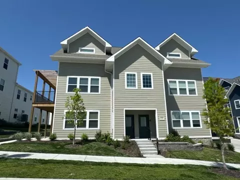 13041 Cornhusker Rd, Omaha, NE 68138