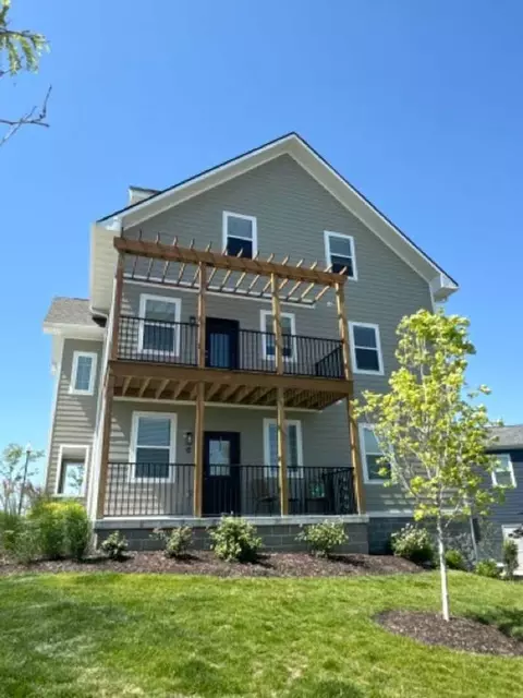 13041 Cornhusker Rd, Omaha, NE 68138